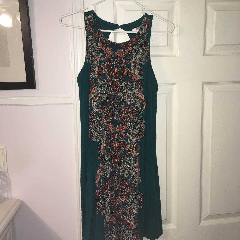 Casual sleeveless dress